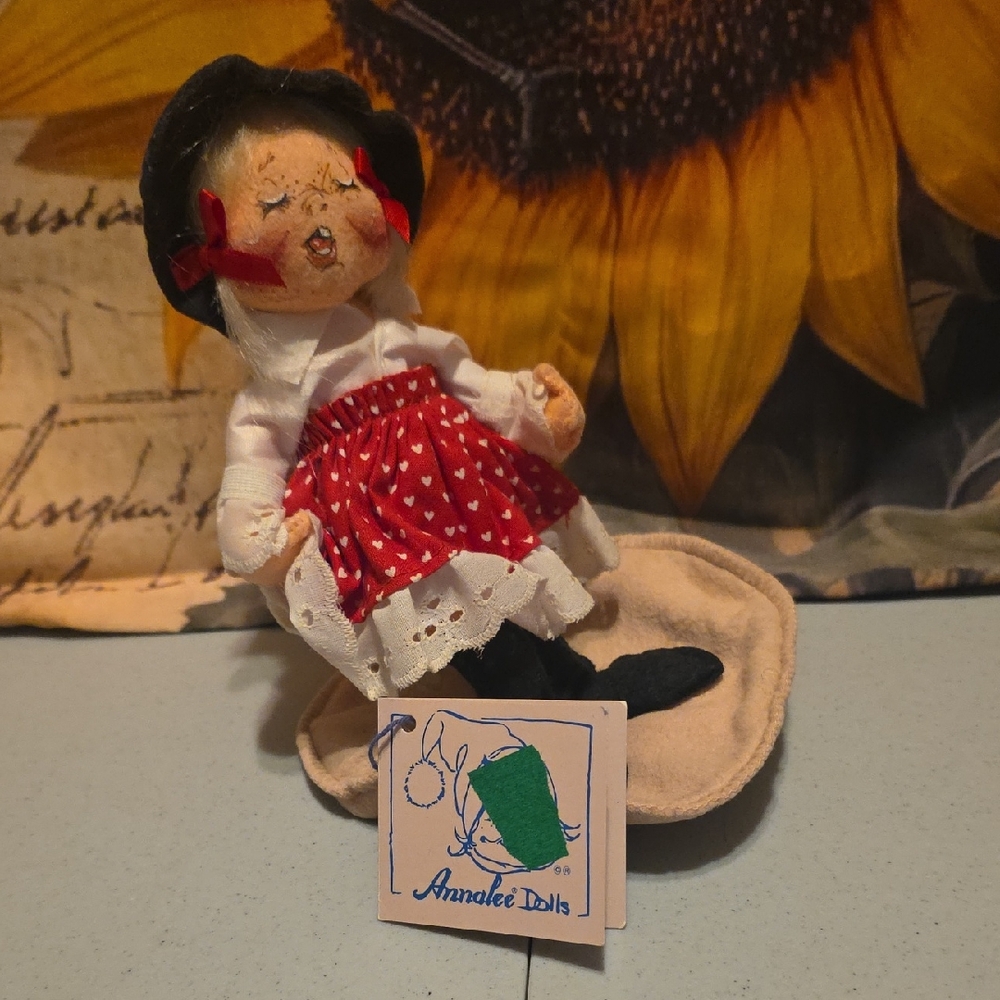 Annalee Felt And Wire Doll with Red and White Dress